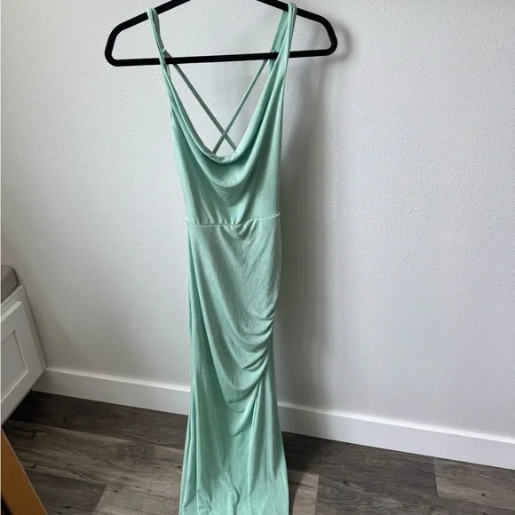 SHEIN Green Slip Dress with Cowl Neck and Slit - Picture 2 of 4